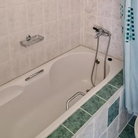 Skala - - Sleeps 7 - Parking - Garden Skala (Kefalonia)