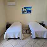 Skala - - Sleeps 7 - Parking - Garden וילה