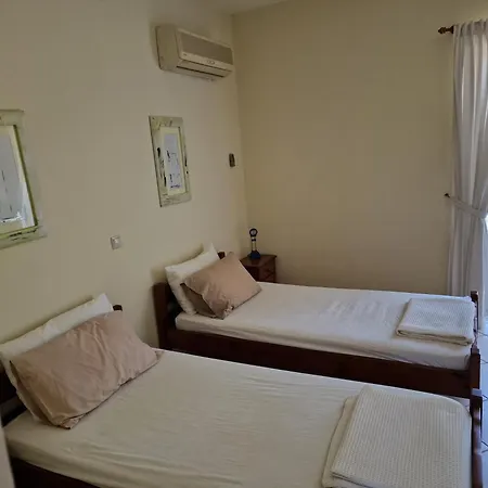 Skala - - Sleeps 7 - Parking - Garden Вилла *